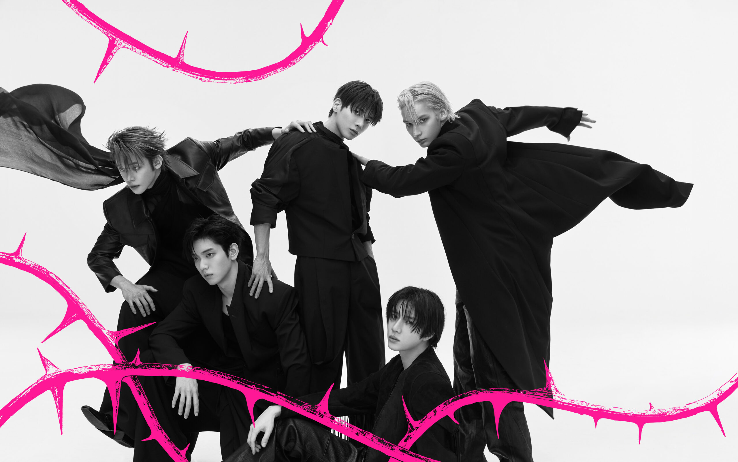 TOMORROW X TOGETHER convierte las espinas en ansiedad pop en 7TH YEAR